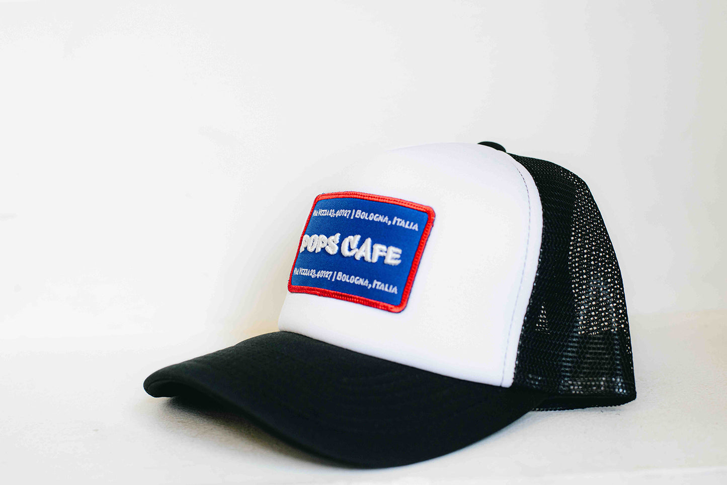 POPS CAFE RED / BLUE TRUCKER HAT